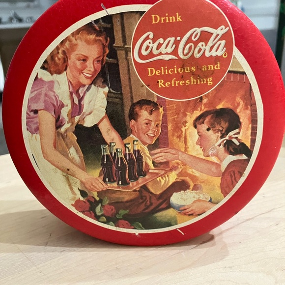 1993 Bristol Ware Retro Drink Coca Cola Round Metal Tin - Picture 7 of 9